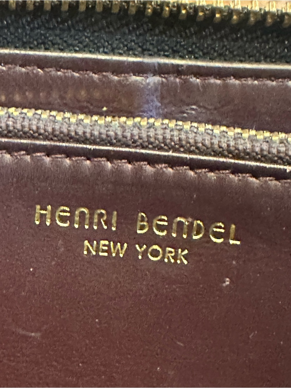 Rare!!! henri bendel Black Pebbled Leather Zip Wallet with Pyramid Studs - Picture 6 of 10